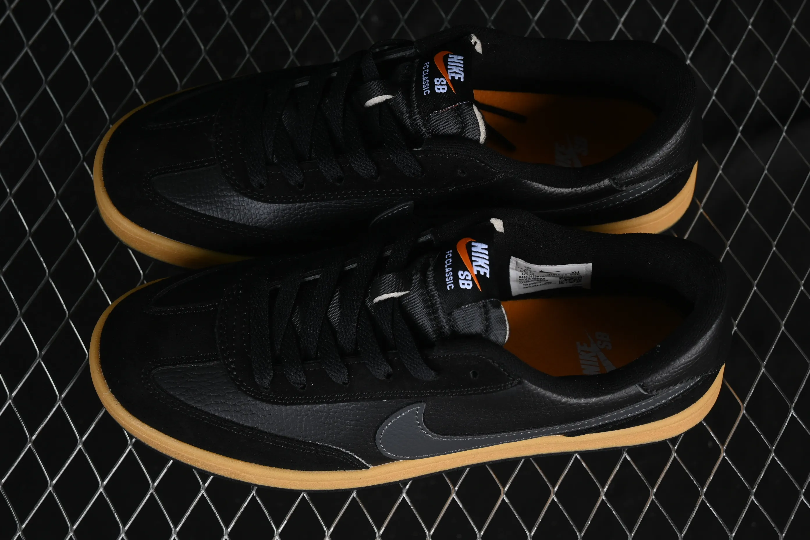 All categories Nk SB Dunk series Nike SB Fc Classic campus sneakers Nike SB Fc Classic Nike autumn and winter campus casual sneakers 909096-008